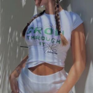 Grow through it white fox top